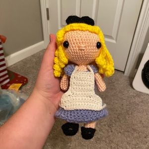 alice in wonderland crochet doll
